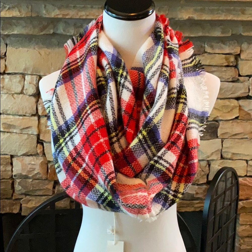 Ruggine Infinity Scarf